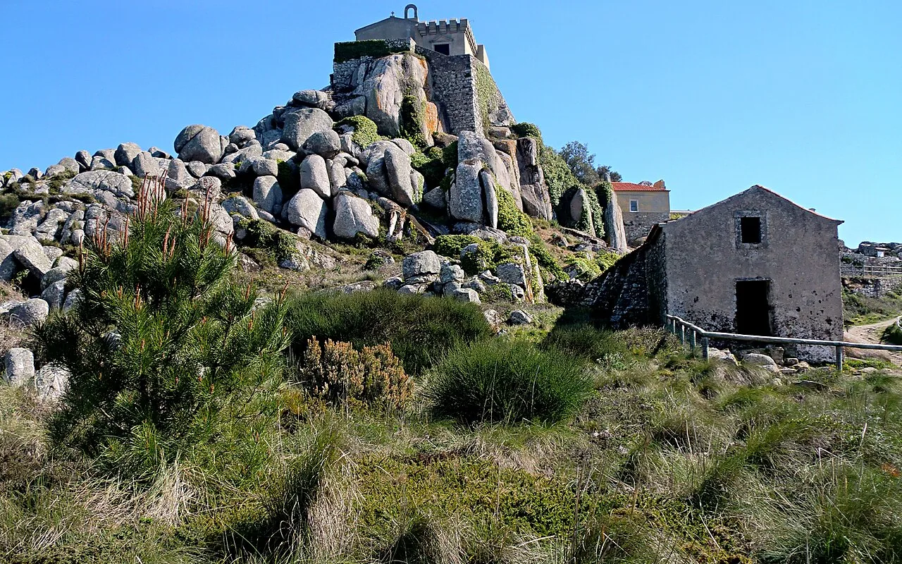 The Convento dos Capuchos on its boulder-strewn hillside in the Serra de Sintra